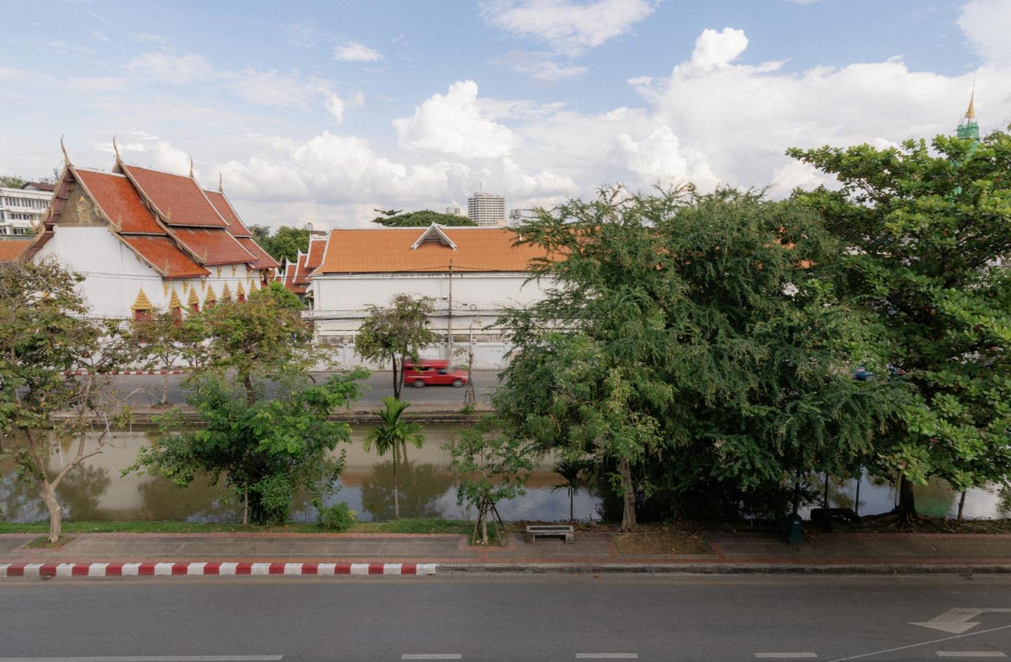 Shapel Hostel And Cafe Chiang Mai Exterior foto